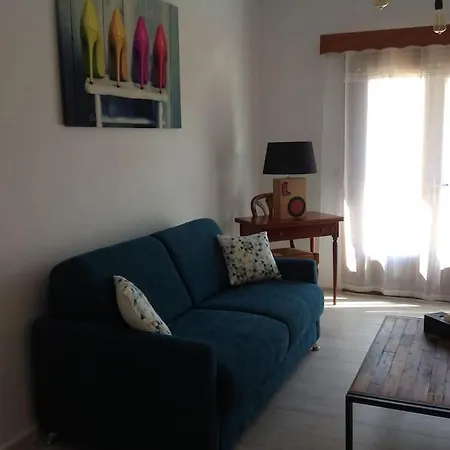 펜션 Charmante Maison De Classee 3*